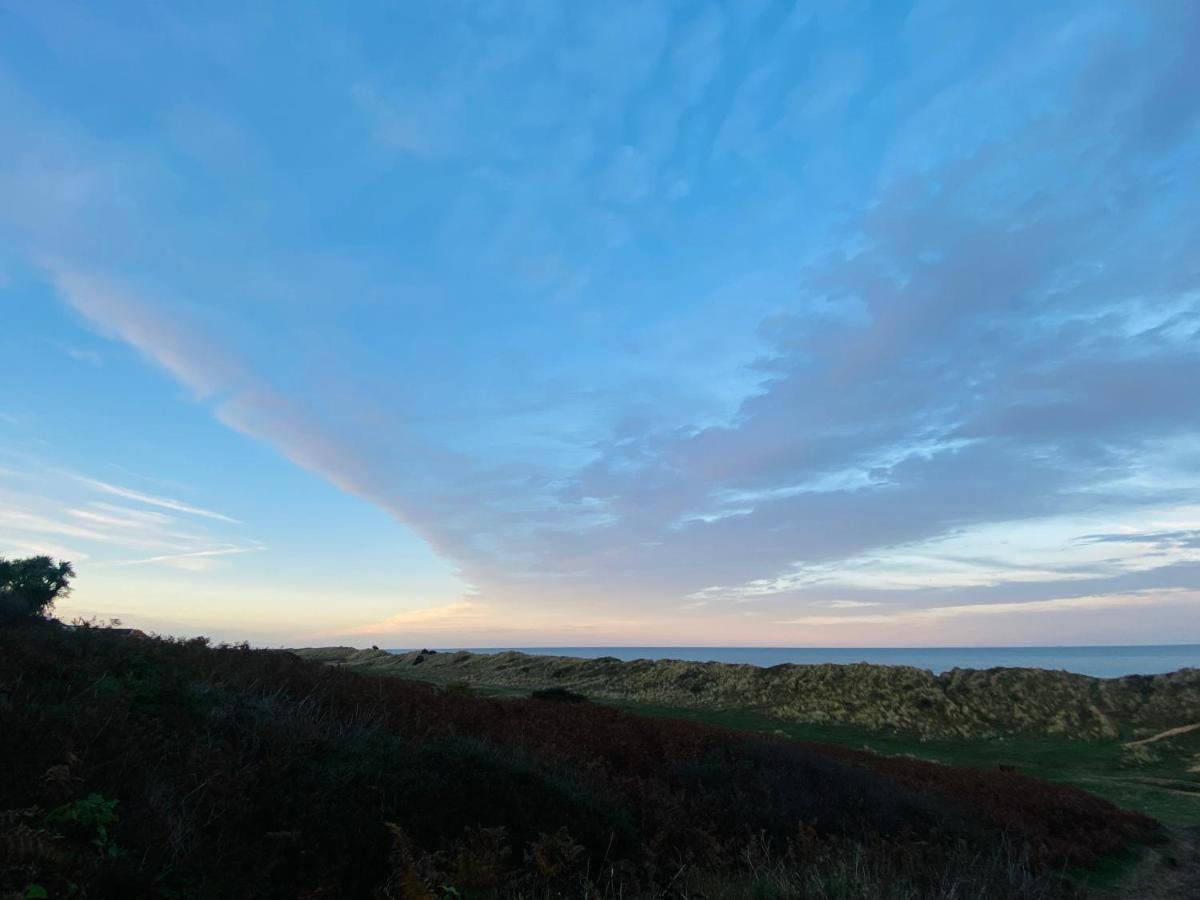 Charming Spacious 3-Bedroom Beach Holiday House, Norfolk ヘムズビー エクステリア 写真