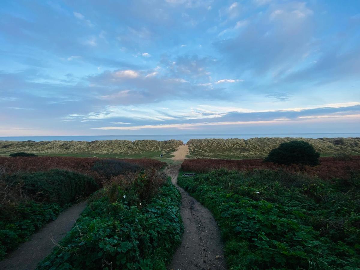 Charming Spacious 3-Bedroom Beach Holiday House, Norfolk ヘムズビー エクステリア 写真